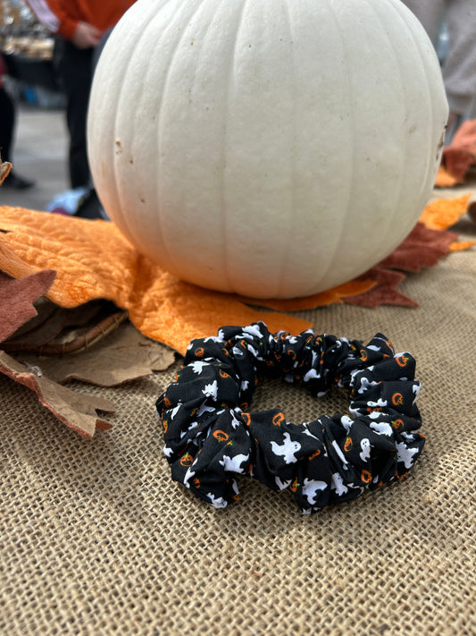 Ghosty Halloween Scrunchie