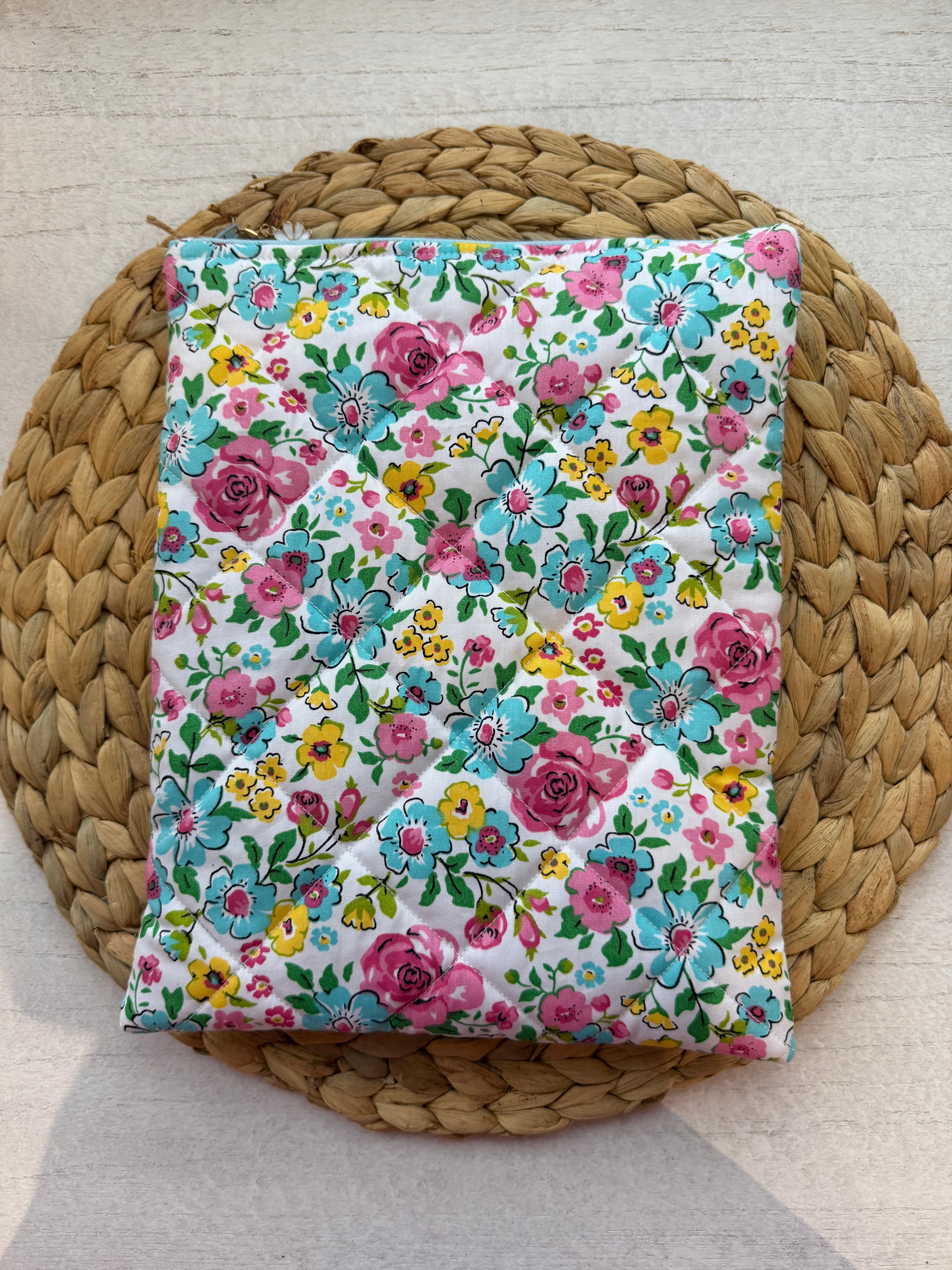 Betty Blooms Large Book Sleeve