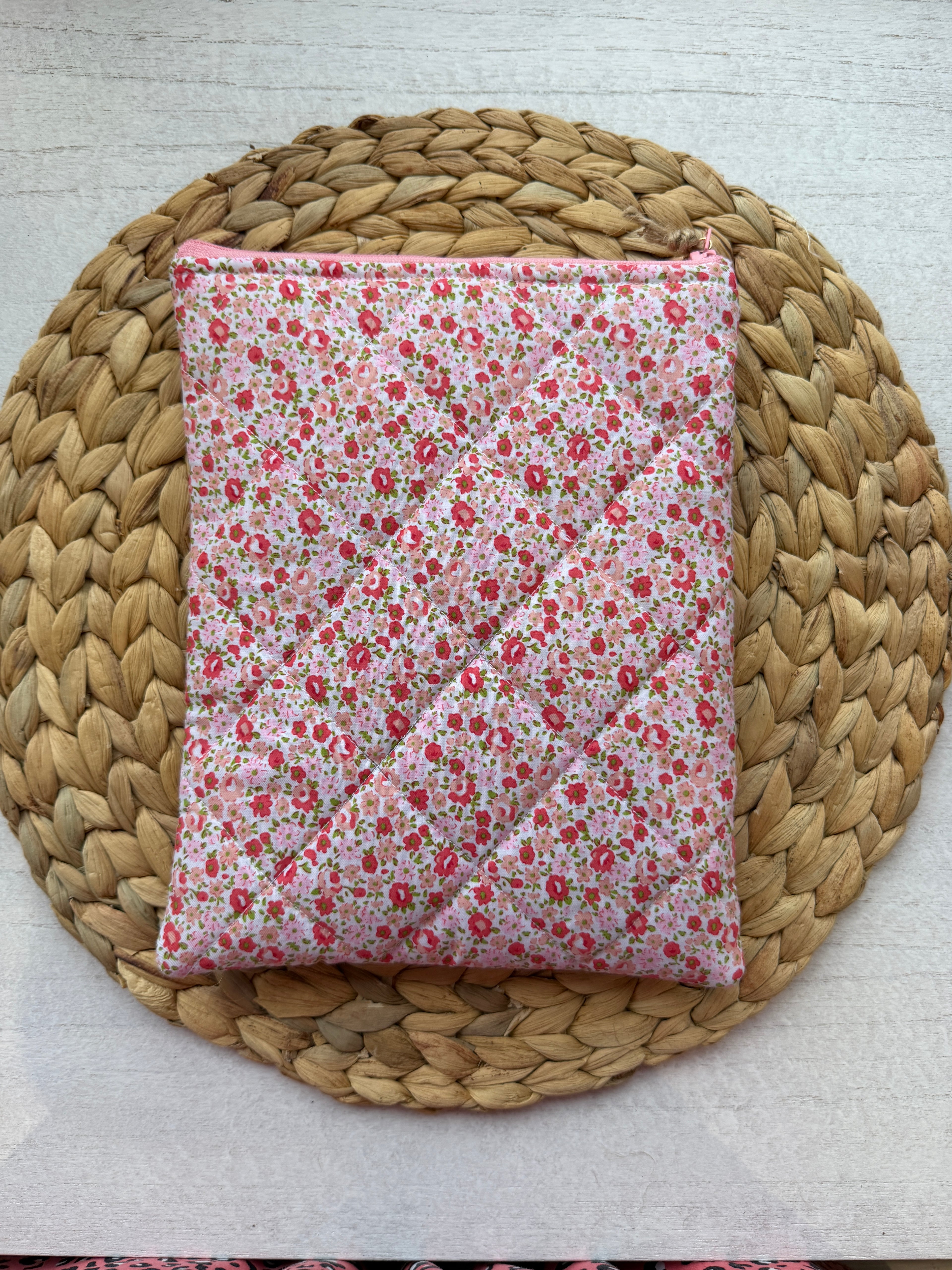 Rosie Posie Book/E-Reader Sleeve
