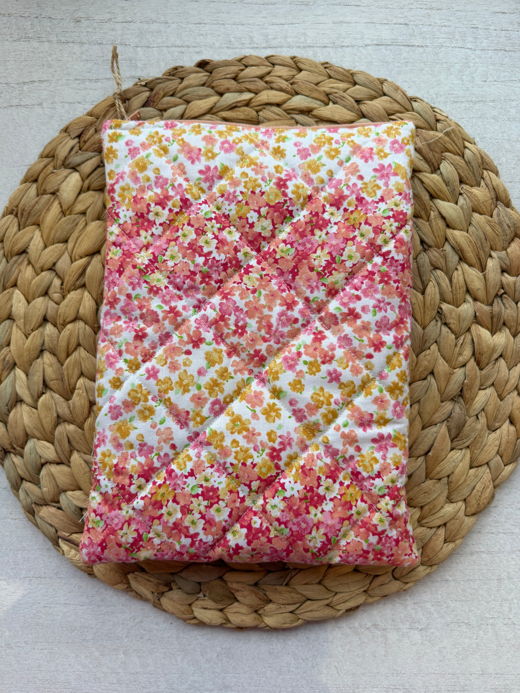 Calypso Book/E-Reader Sleeve