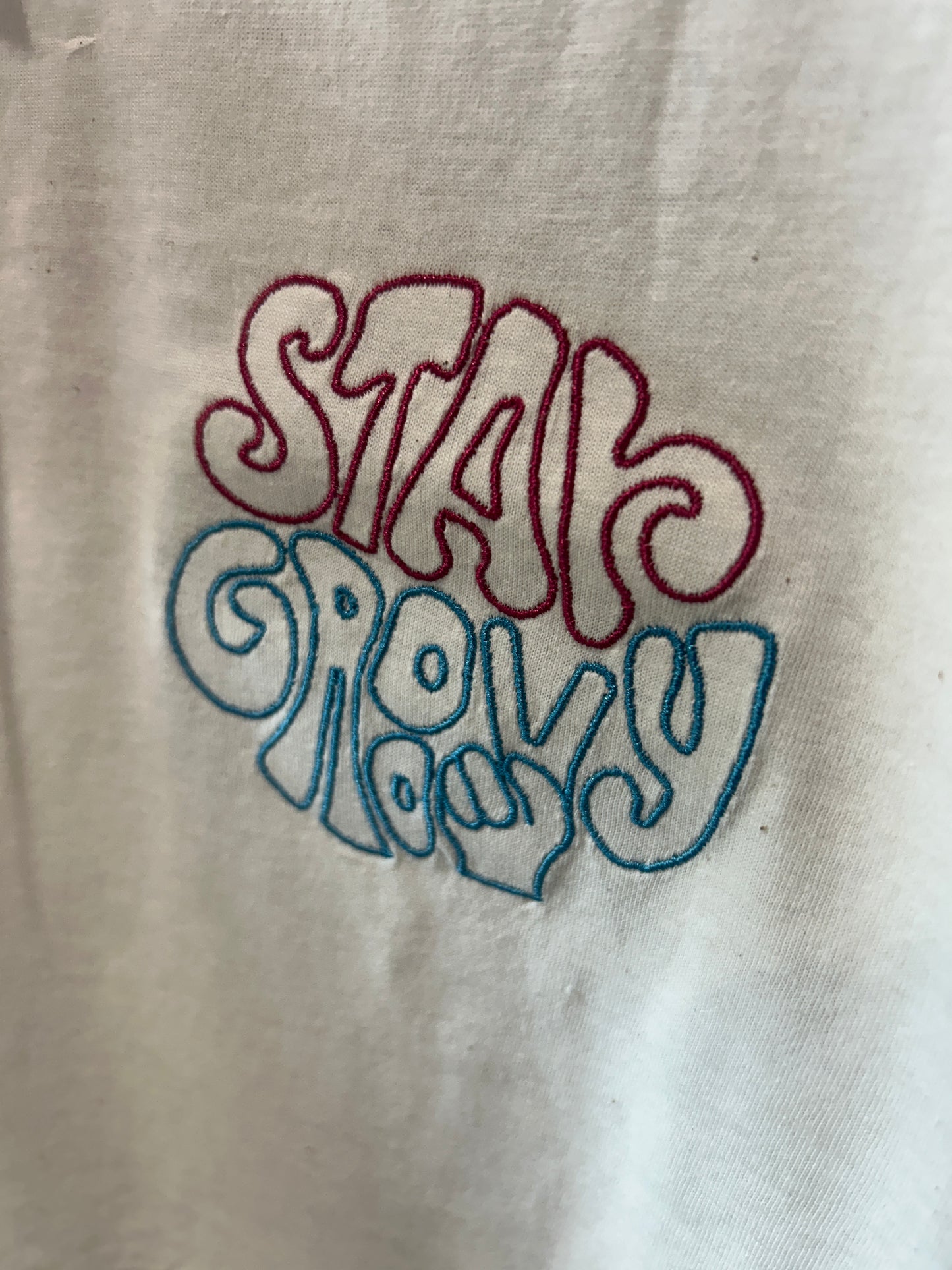 Neutral Stay Groovy T-shirt SIZE MEDIUM