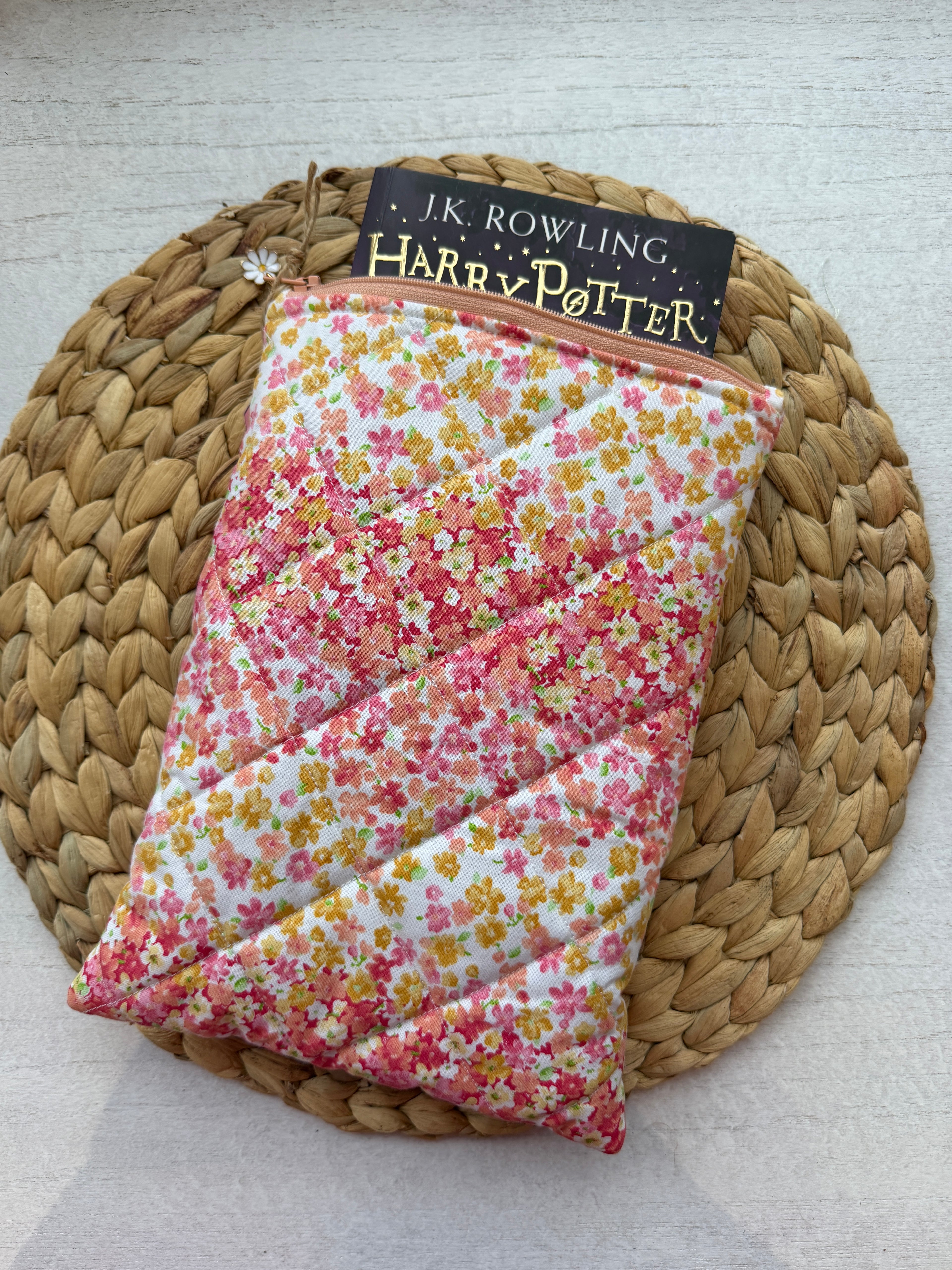 Calypso Book/E-Reader Sleeve