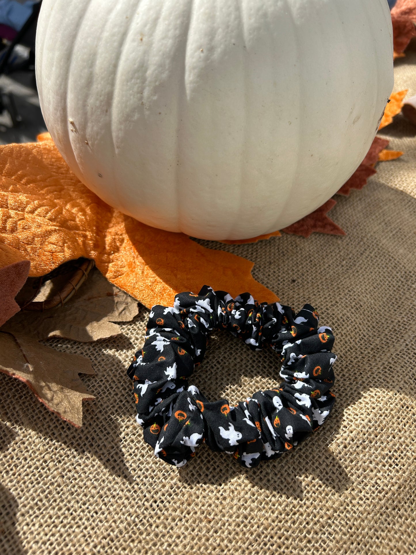 Ghosty Halloween Scrunchie