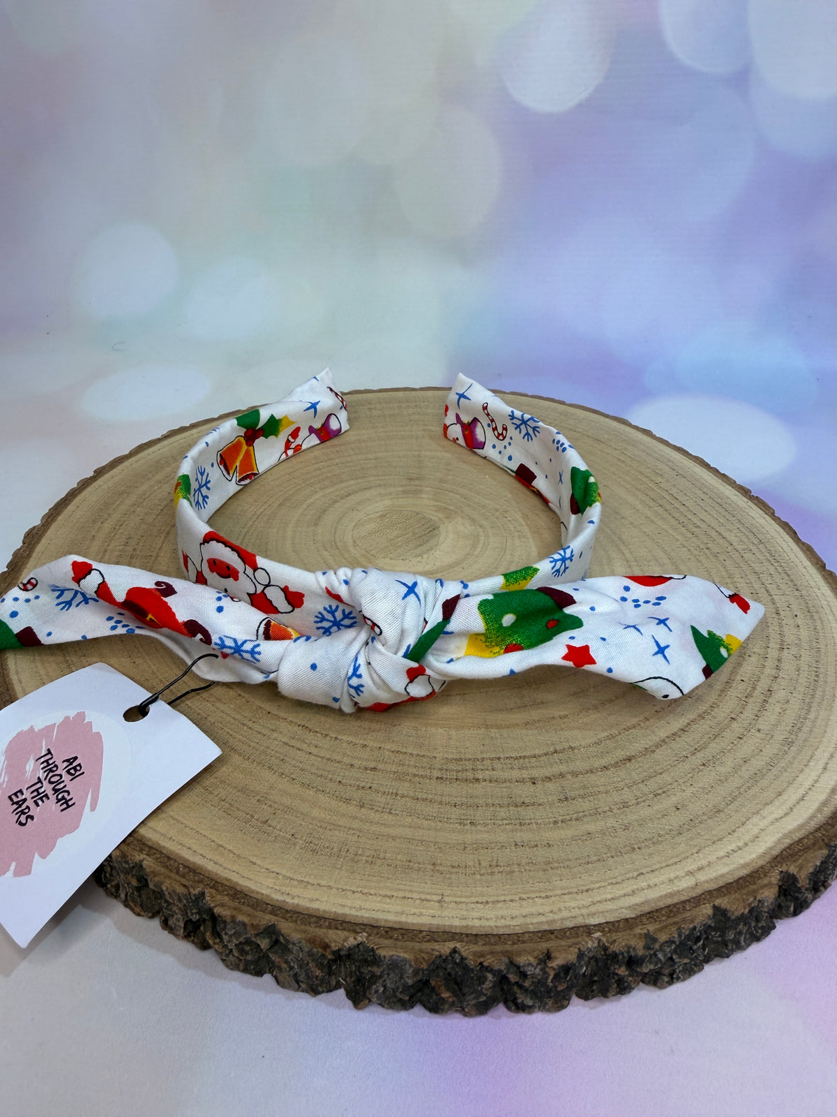 White Festive Friends Christmas Knotband